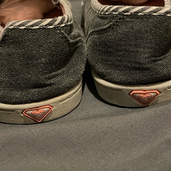 Roxy Minnow Blue Denim Slip On Shoes 6.5 - Picture 9 of 11